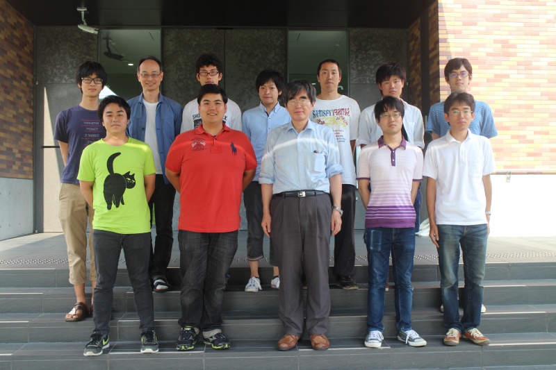 ファイル:Members2014.jpg